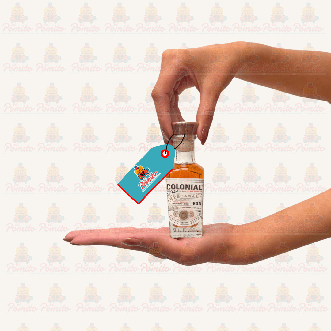 Mini Ron Añejo Colonial Reserva Especial 50 ml.