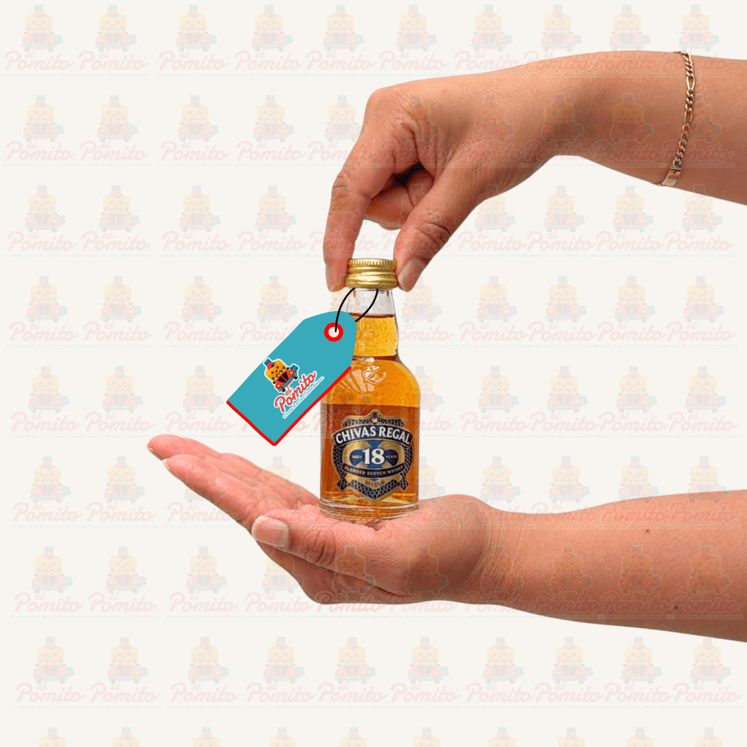 Mini Whisky Chivas Regal 18, 50ml.