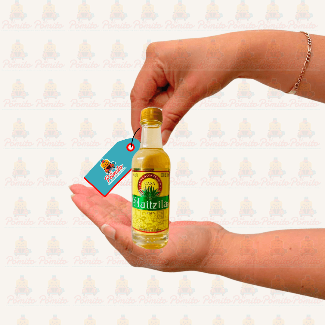 Mini Mezcal Joven Casa Huitzila 50ml.
