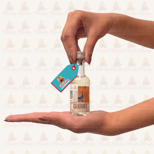 Mini Tequila Cazadores Reposado 50 ml.